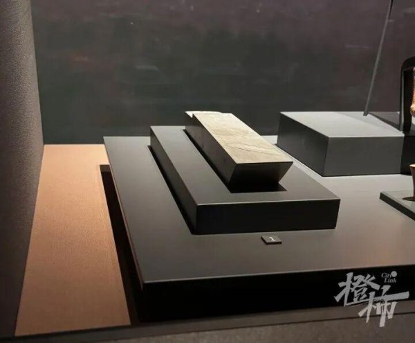 兴业策略 “现代机床加工的？”游客质疑上海博物馆“良渚大石凿”，专家：5000年前的良渚已达到这个技术高度